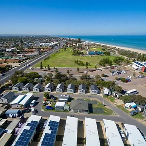 Discovery Parks - Beachfront Hotel