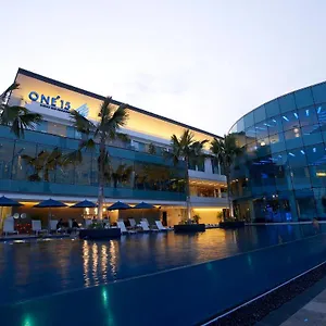 https://one15-marina-club.singapore-best-hotels.net